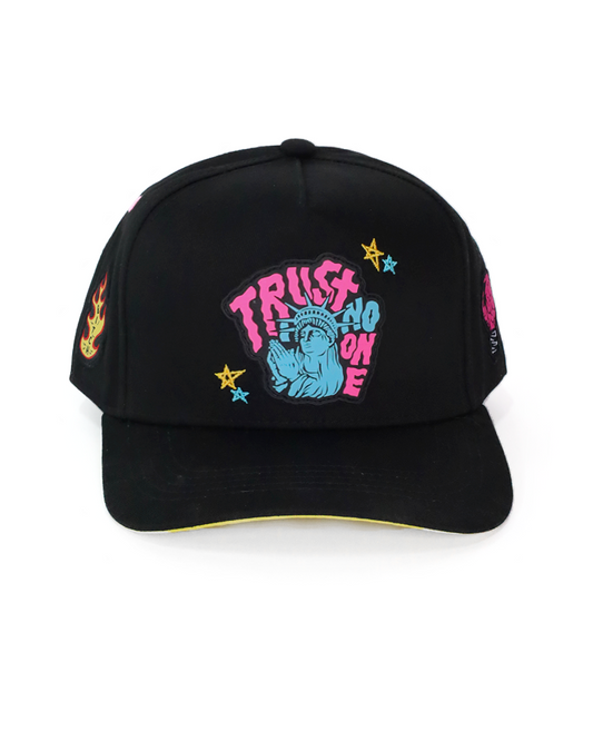 Gorra Trust No One